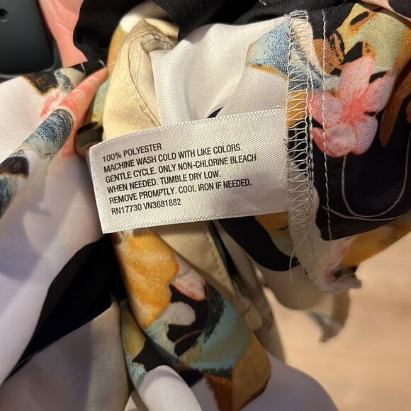 3.1 Phillip Lim for Target Floral Lightweight Button Down Shirt - Picture 9 of 9